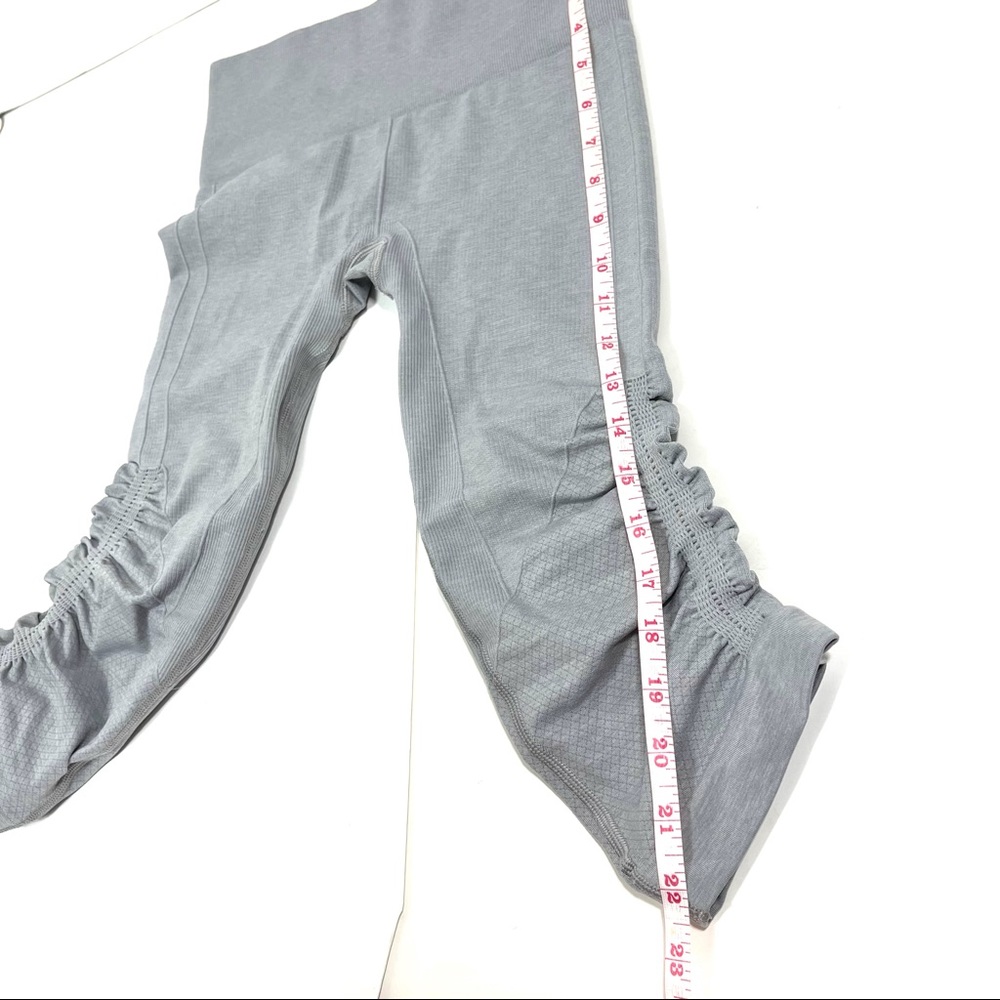 Lululemon Flow & Go Rouched Cropped Leggings - Picture 5 of 6
